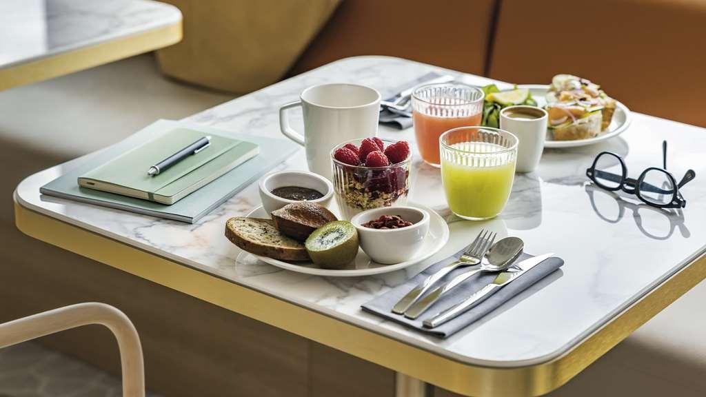 Okko Hotels Nice Aeroport Restauracja zdjęcie